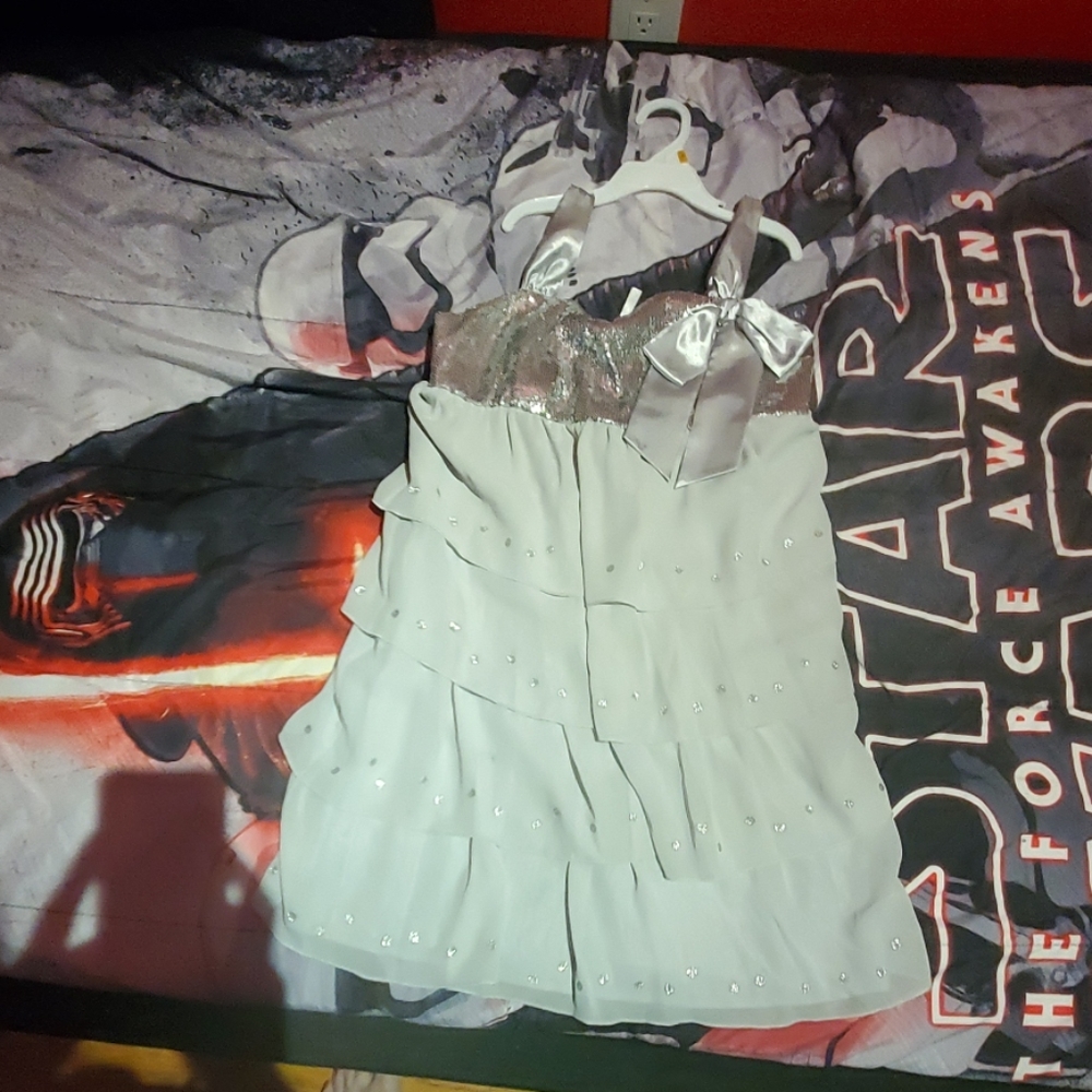 Girls dress size 14